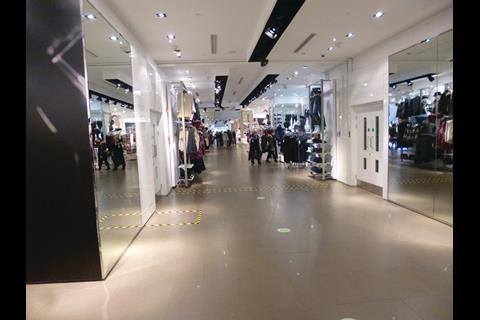 Marks & Spencer, Golden Bell Plaza, Huaihai Road